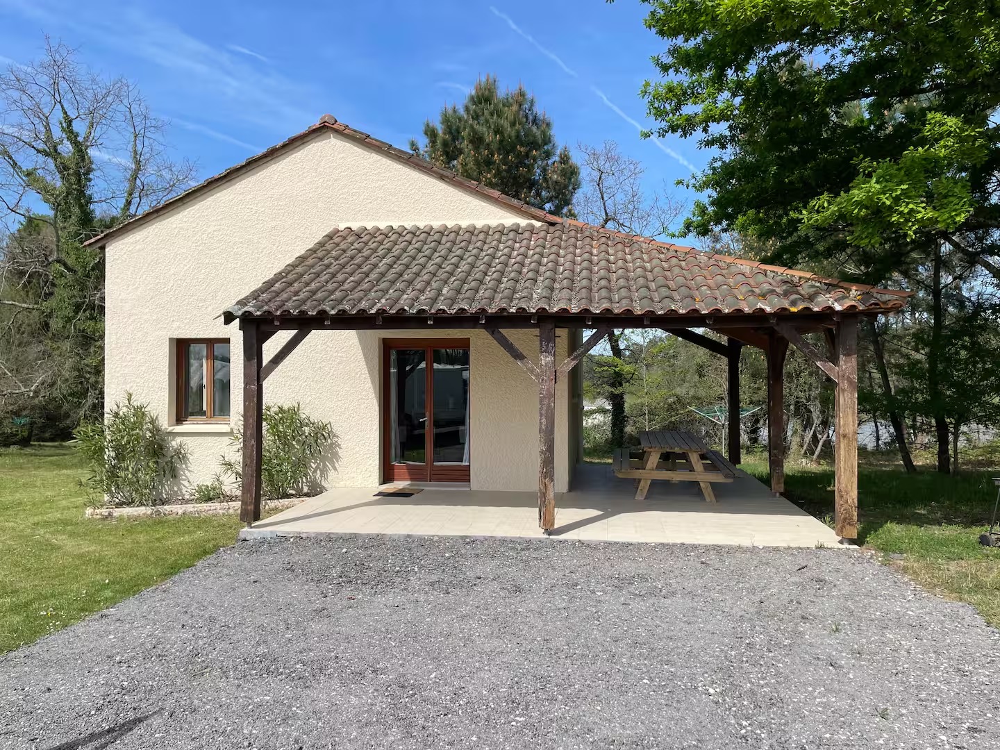 Plus d'informations sur le Gite Le Chêne.